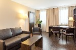 Hotel Hotel NH Danube City wakacje