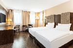 Hotel Hotel NH Danube City wakacje