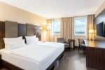 Hotel Hotel NH Danube City wakacje