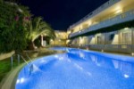Hotel Axos Hotel Apartments wakacje