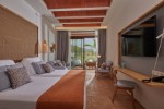 Hotel Cala San Miguel Resort The Club, Curio Collection by Hilton wakacje