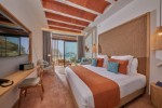 Hotel Cala San Miguel Resort The Club, Curio Collection by Hilton wakacje