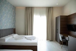 Hotel DYRRAH wakacje