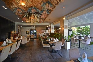 A La Carte Restaurant