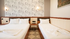 Hotel YLLI I DETIT wakacje