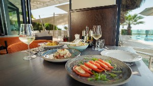 Hotel YLLI I DETIT wakacje