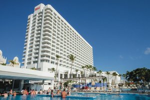 Hotel RIU PALACE ANTILLAS wakacje