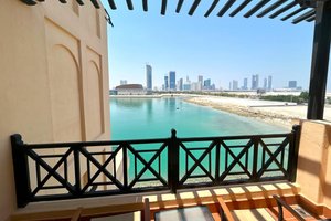 Hotel F1 GRAND PRIX - NOVOTEL BAHRAIN AL DANA RESORT wakacje