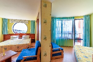 triple standard room