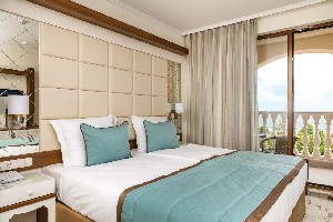 Hotel FESTA VIA PONTICA wakacje