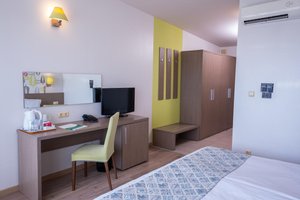 Hotel AQUA NEVIS wakacje