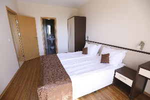 2 Bedroom Standard Apartment (Balcony)