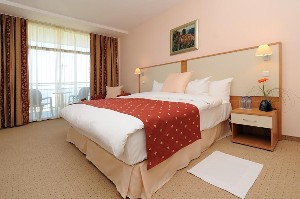 double room with park/sea view with King Size bed