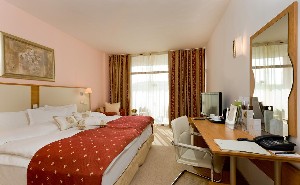 double park/sea view room