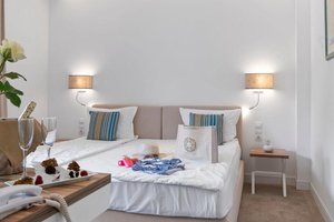 Hotel HVD NYMPHA wakacje