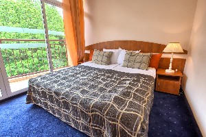 family room garden view