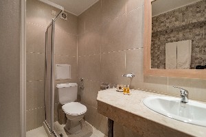 dbl standard room new bathroom