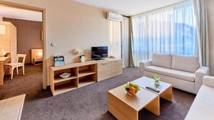 Hotel APARTHOTEL LUCKY BANSKO SPA & RELAX wakacje