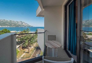 Superior SeaSide Room w Balcony