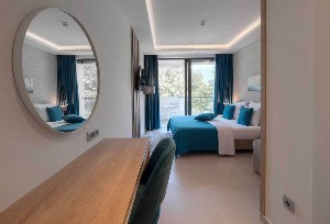 Superior SeaSide Room w Balcony