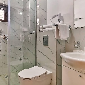 Hotel DVOR KORNIC wakacje