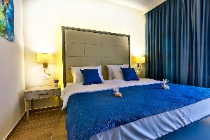 Standard Room PoolView