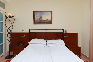 Superior double or twin