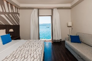 Superior Room (SeaView)