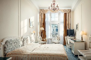 Hotel AMBASSADOR ZLATA HUSA wakacje