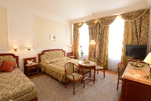 Hotel AMBASSADOR ZLATA HUSA wakacje