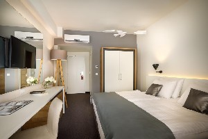 Hotel REMISENS HOTEL ALBATROS wakacje