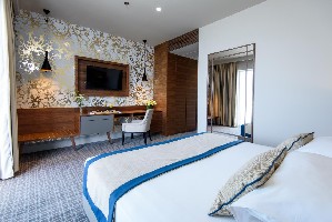 Hotel ROYAL ARISTON wakacje