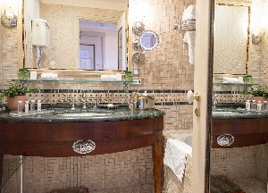 Deluxe Room (CityView)