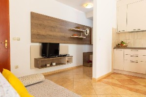 One-Bedroom Apartment with Balcony