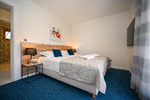 One bedroom balcony sea view