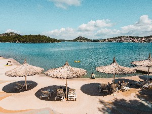 Hotel BOROVNIK wakacje