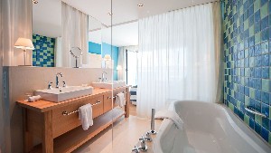 Superior Room (SeaSide, Balcony)