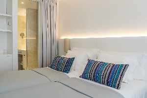 Double Or Twin Room Hotel Atrium View