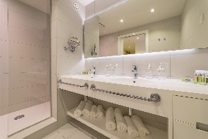 Superior Suite (SeaView, Balcony)