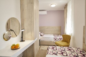 2 Bedroom Apartment (Balcony)