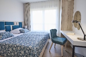 2 Bedroom Apartment (SeaView, Balcony)