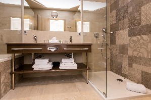 Superior Room Bathroom