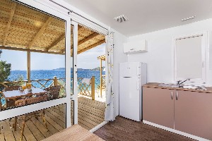 2 Bedroom Superior MobileHome (SeaView, Terrace)