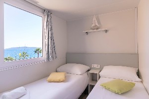 2 Bedroom Superior MobileHome (SeaView, Terrace)