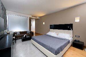 Deluxe Room (SeaView)