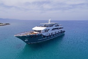 Hotel REJS Szmaragdowe wyspy (T3) - statek kategorii Deluxe wakacje