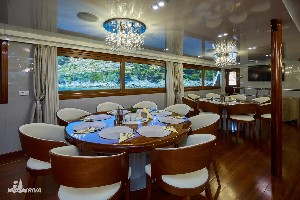 Hotel REJS Szmaragdowe wyspy (T3) - statek kategorii Deluxe wakacje