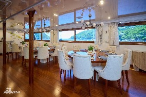 Hotel REJS Szmaragdowe wyspy (T3) - statek kategorii Deluxe wakacje