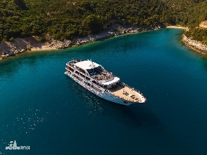 Hotel REJS Szmaragdowe wyspy (T3) - statek kategorii Deluxe wakacje