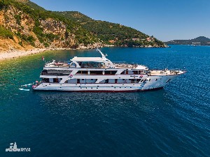 Hotel REJS Szmaragdowe wyspy (T3) - statek kategorii Deluxe wakacje